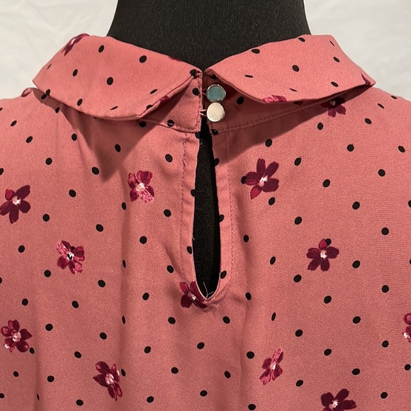 Elle Floral Polka Dot Collar Sleeveless Blouse - Picture 4 of 11